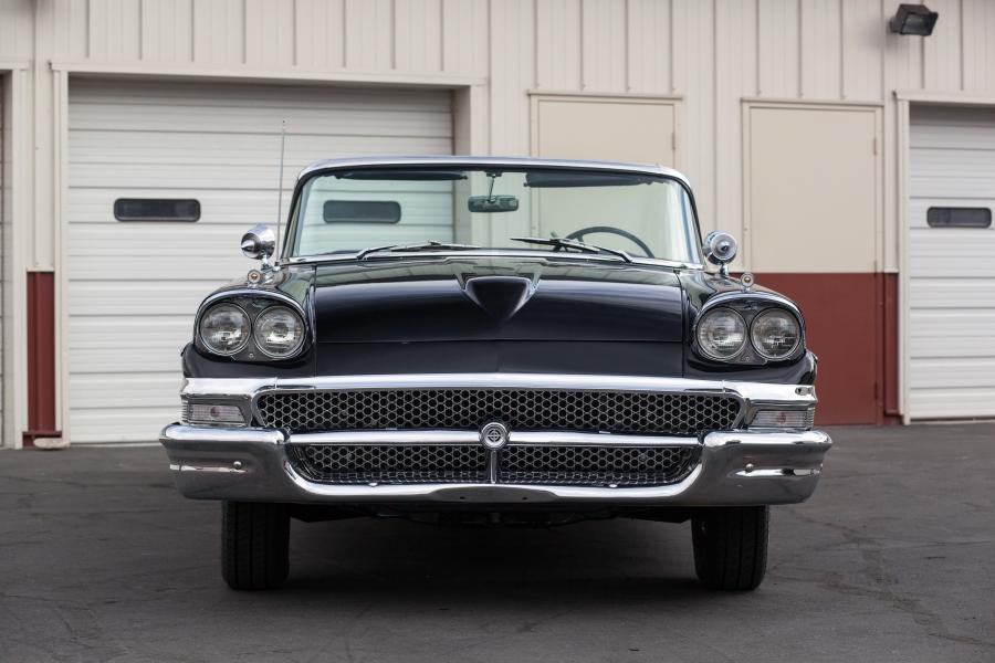  Ford Fairlane 500 Skyliner (U8-51A) 1958 года  (фото 10 из 35)